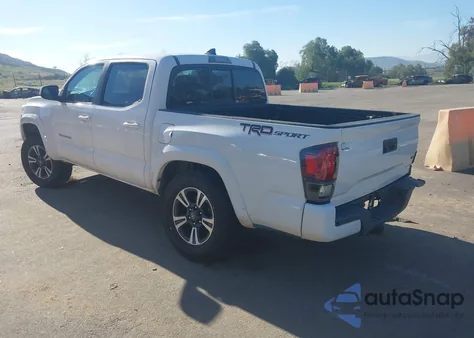 2016 Toyota Tacoma Trd Sport z USA, uszkodzony, nr VIN 3TMAZ5CNXGM010444